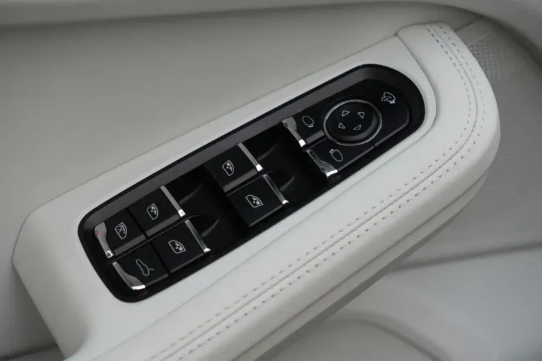 Porsche Macan din 2022 cu 79.000 km - oferta POR175017 - foto 33