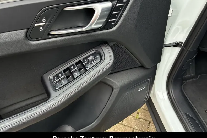 Porsche Macan din 2023 cu 34.999 km - oferta POR175018 - foto 16