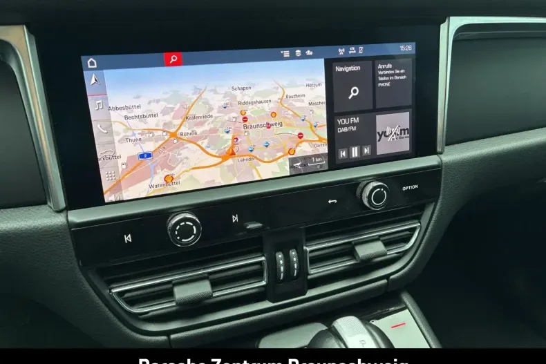 Porsche Macan din 2023 cu 34.999 km - oferta POR175018 - foto 26