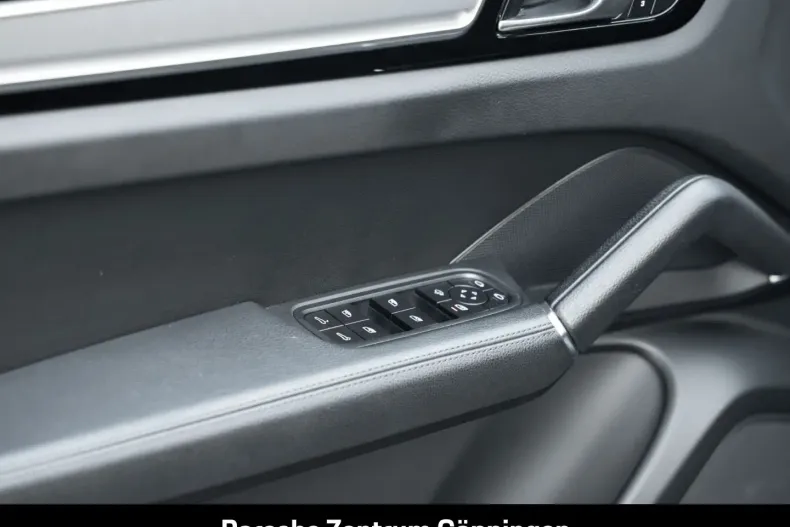 Porsche Cayenne din 2022 cu 44.990 km - oferta POR175023 - foto 18