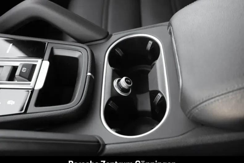 Porsche Cayenne din 2022 cu 44.990 km - oferta POR175023 - foto 27