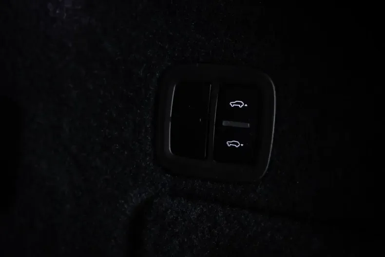 Porsche Cayenne din 2024 cu 38.580 km - oferta POR175030 - foto 20