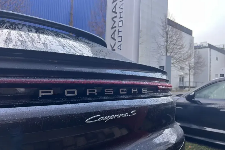 Porsche Cayenne din 2024 cu 16.800 km - oferta POR175035 - foto 31