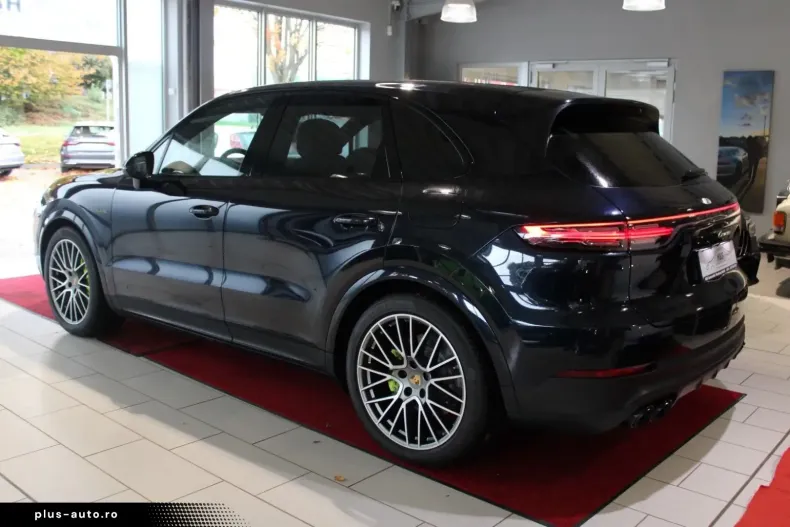 Porsche Cayenne din 2023 cu 59.222 km - oferta POR175036 - foto 3