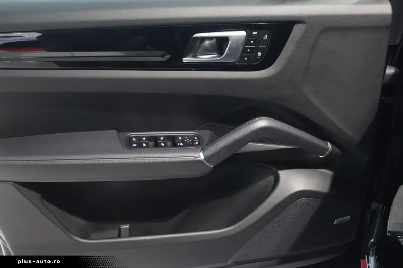 Porsche Cayenne din 2023 cu 59.222 km - oferta POR175036 - foto 15