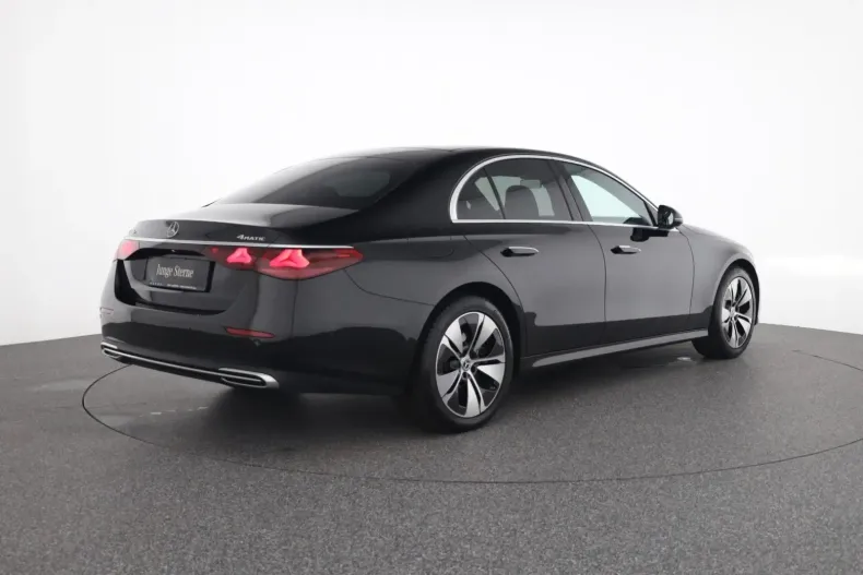 Mercedes-Benz E 300 din 2024 cu 30.000 km - oferta MER175043 - foto 6