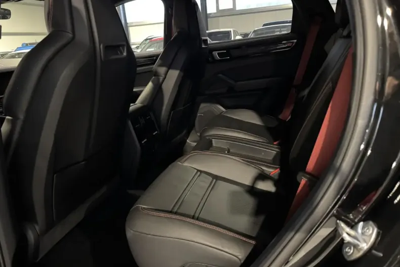 Porsche Cayenne din 2023 cu 37.500 km - oferta POR175061 - foto 32