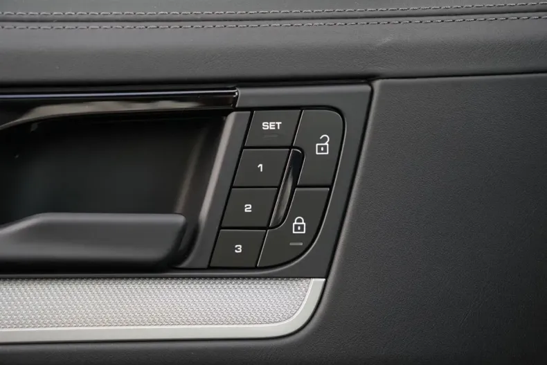 Porsche Cayenne din 2024 cu 19.000 km - oferta POR175062 - foto 34