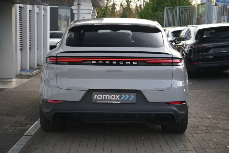 Porsche Cayenne din 2024 cu 24.000 km - oferta POR175063 - foto 3