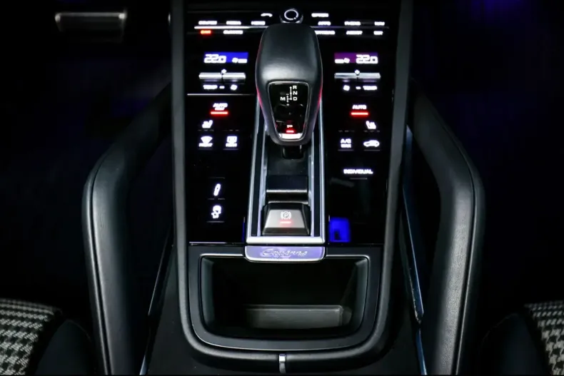 Porsche Cayenne din 2023 cu 31.150 km - oferta POR175064 - foto 21