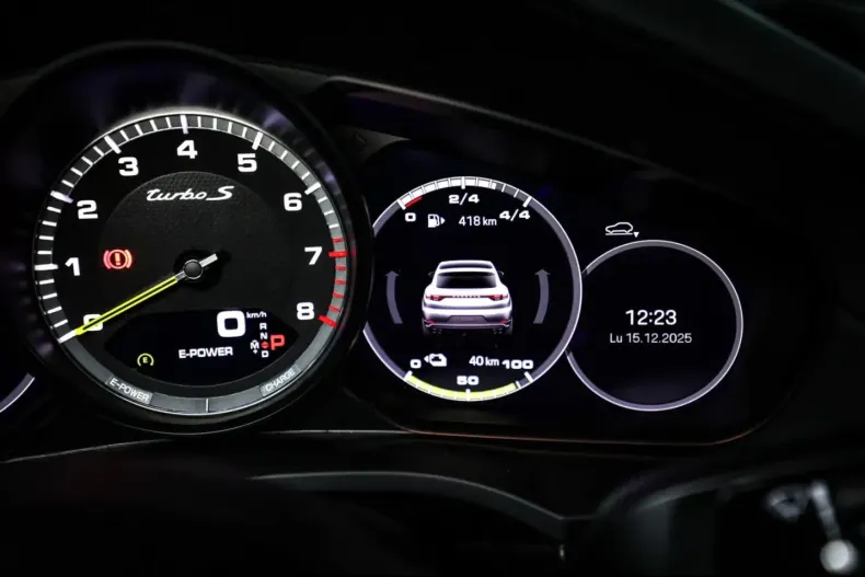 Porsche Cayenne din 2023 cu 31.150 km - oferta POR175064 - foto 22