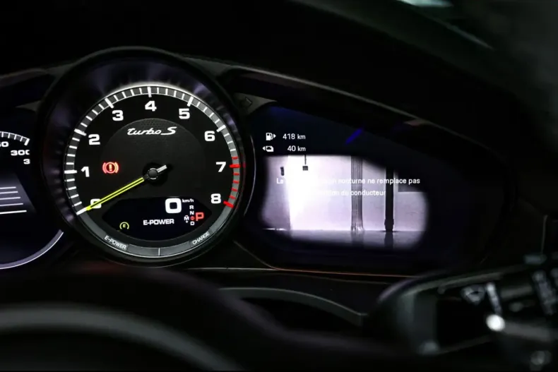 Porsche Cayenne din 2023 cu 31.150 km - oferta POR175064 - foto 23