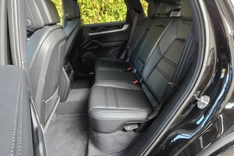 Porsche Cayenne din 2024 cu 23.520 km - oferta POR175066 - foto 24