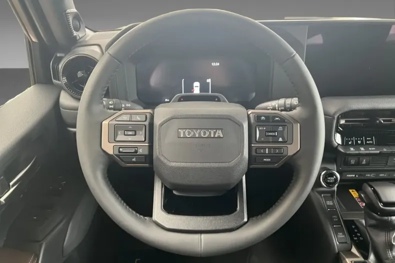 Toyota Land Cruiser din 2024 cu 12.500 km - oferta TOY175072 - foto 10