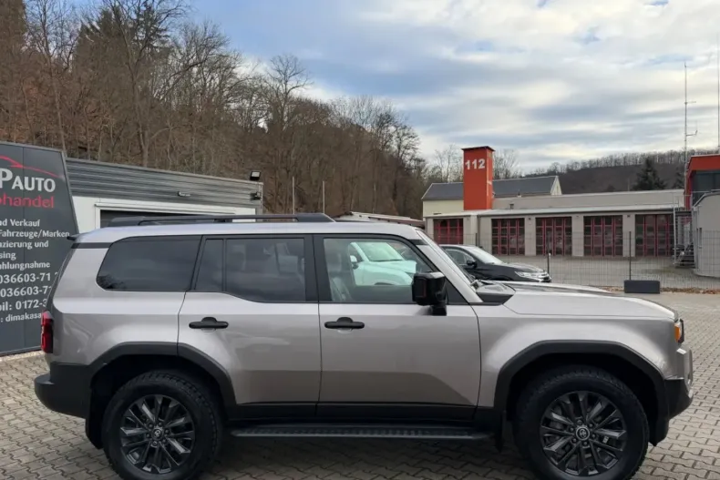 Toyota Land Cruiser din 2024 cu 36.234 km - oferta TOY175074 - foto 7