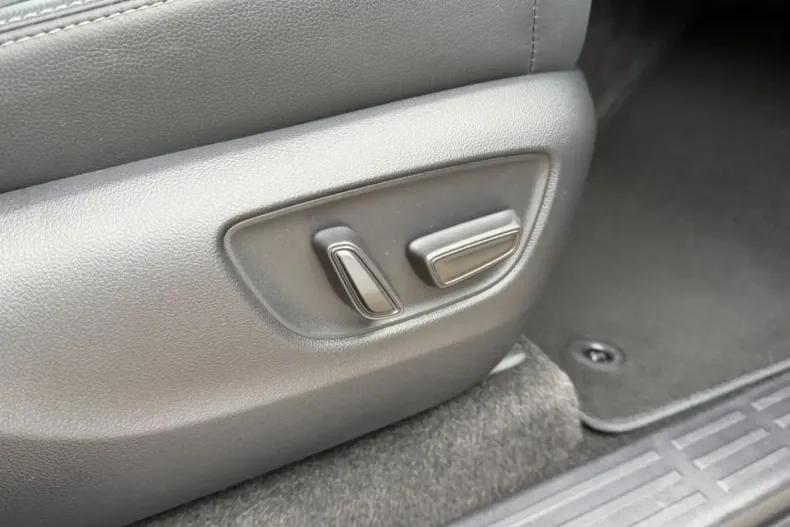 Toyota Land Cruiser din 2024 cu 36.234 km - oferta TOY175074 - foto 15