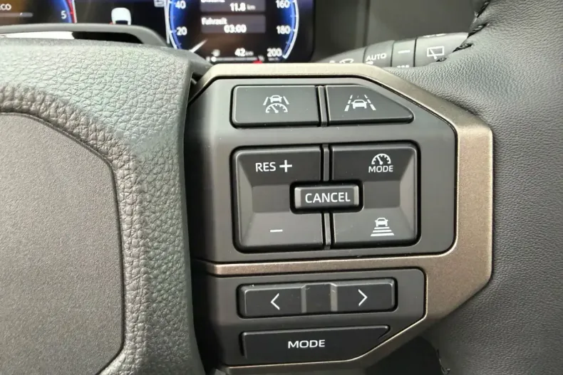 Toyota Land Cruiser din 2024 cu 36.234 km - oferta TOY175074 - foto 36