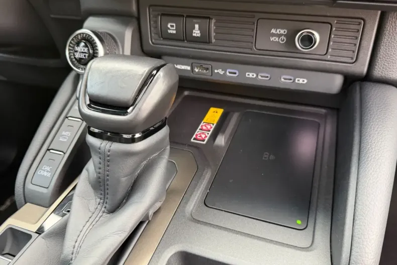 Toyota Land Cruiser din 2024 cu 36.234 km - oferta TOY175074 - foto 44