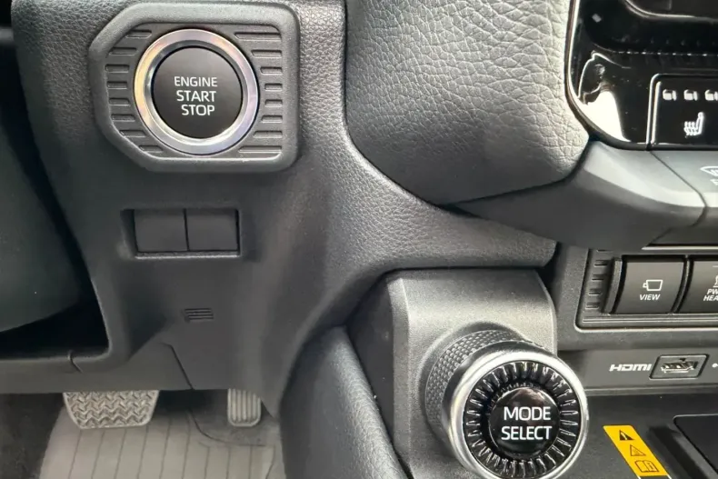 Toyota Land Cruiser din 2024 cu 36.234 km - oferta TOY175074 - foto 47