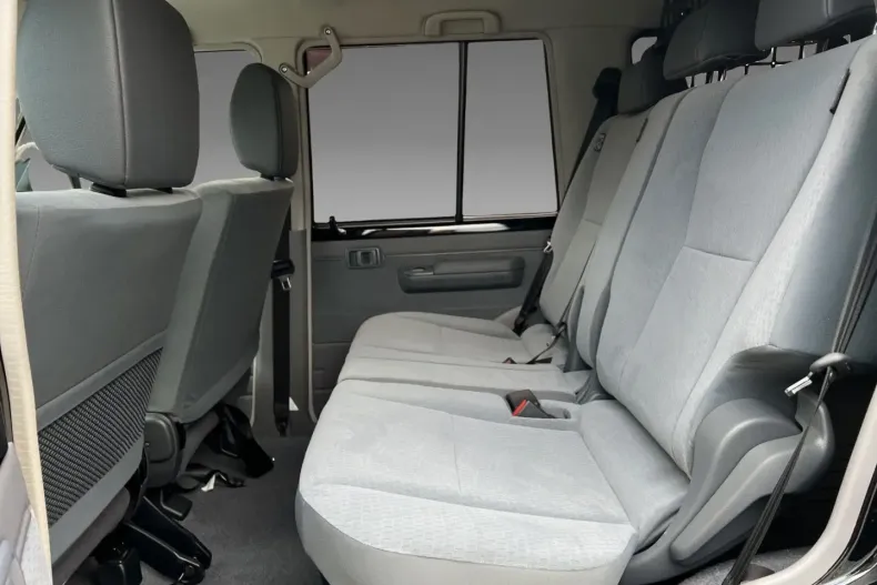 Toyota Land Cruiser din 2025 cu 9.000 km - oferta TOY175076 - foto 12