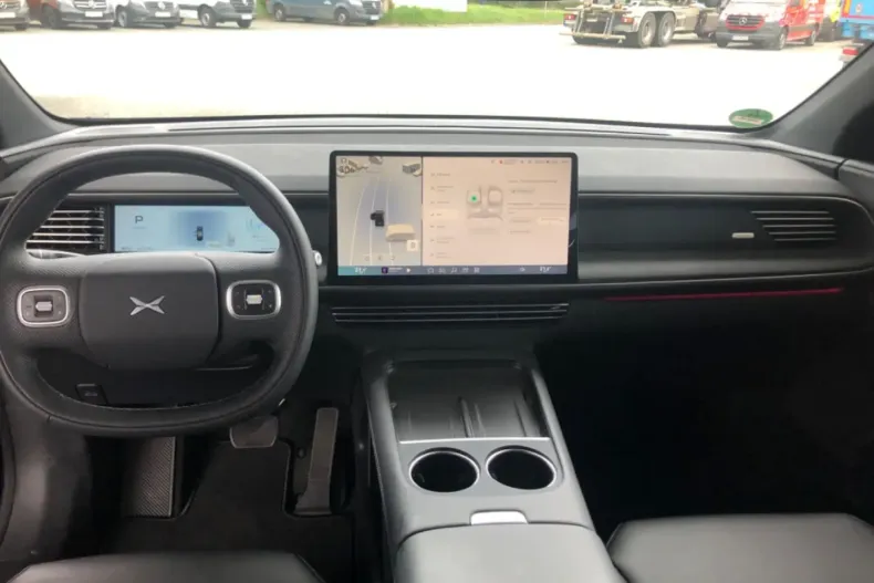 XPENG G6 din 2024 cu 12.500 km - oferta XPE175079 - foto 6