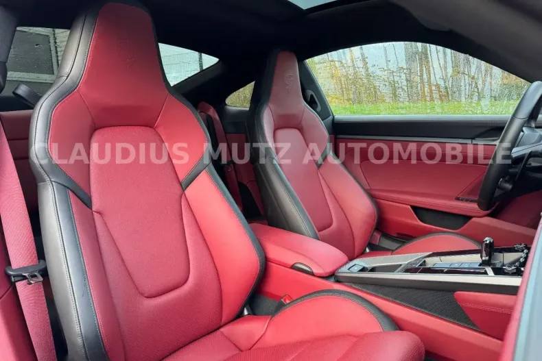 Porsche 992 din 2025 cu 8.500 km - oferta POR175087 - foto 12