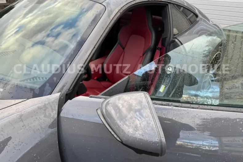 Porsche 992 din 2025 cu 8.500 km - oferta POR175087 - foto 14