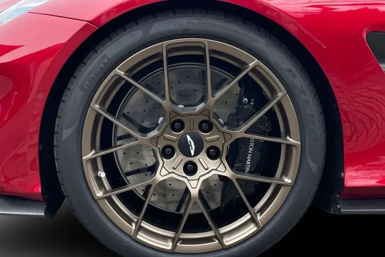 Aston Martin Vanquish din 2025 cu 6.001 km - oferta AST175089 - foto 13