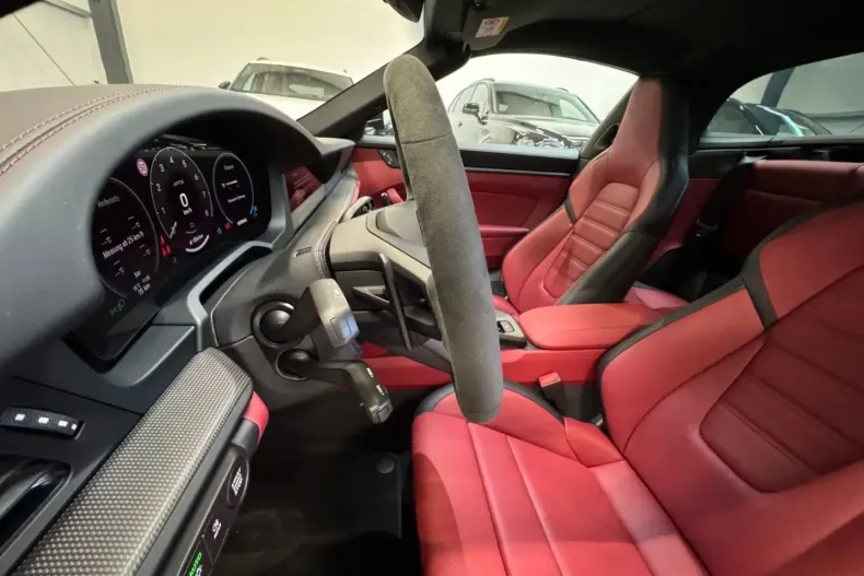 Porsche 992 din 2025 cu 6.000 km - oferta POR175091 - foto 6