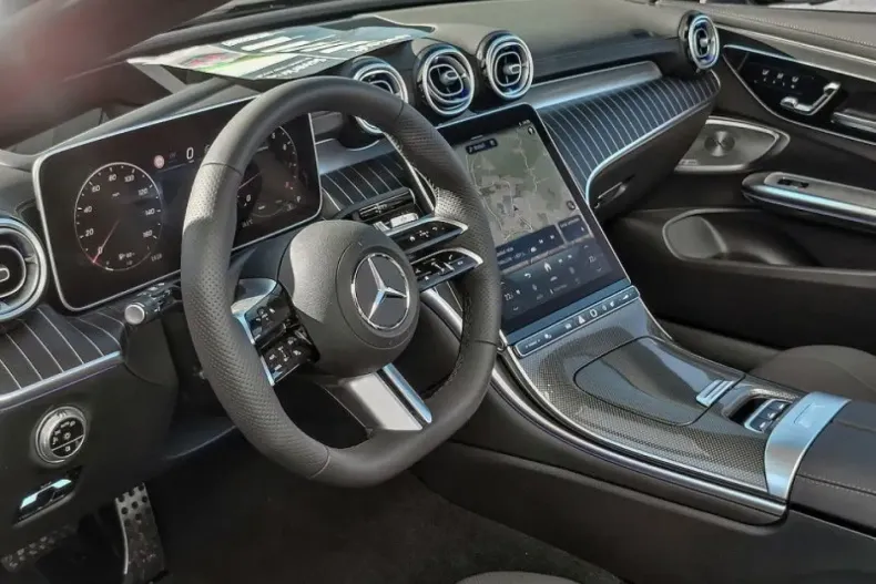Mercedes-Benz CLE 300 din 2025 cu 8.019 km - oferta MER175092 - foto 13
