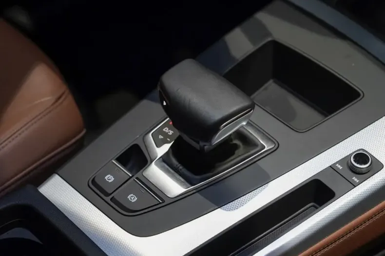 Audi Q5 din 2022 cu 48.917 km - oferta AUD175093 - foto 9