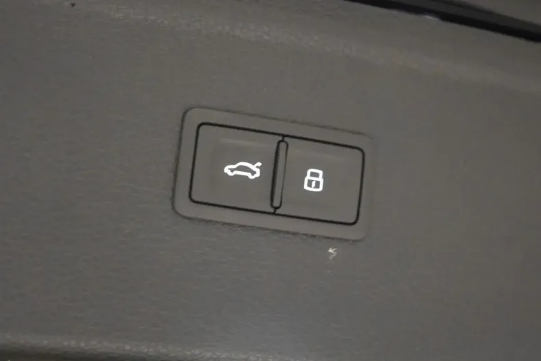 Audi Q5 din 2022 cu 48.917 km - oferta AUD175093 - foto 20