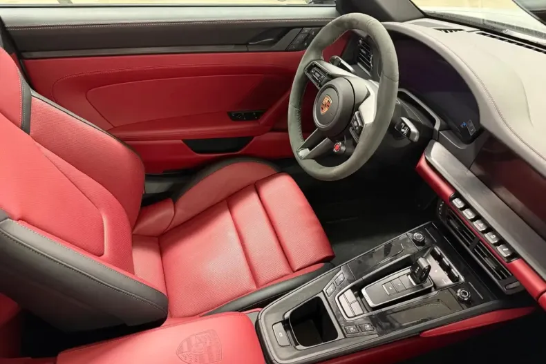 Porsche 992 din 2025 cu 4.000 km - oferta POR175095 - foto 18