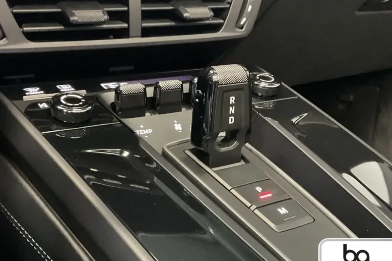 Porsche 992 din 2025 cu 9.800 km - oferta POR175103 - foto 10