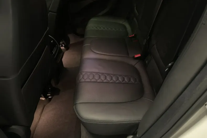 BMW X6 M din 2023 cu 42.580 km - oferta BMW175127 - foto 10