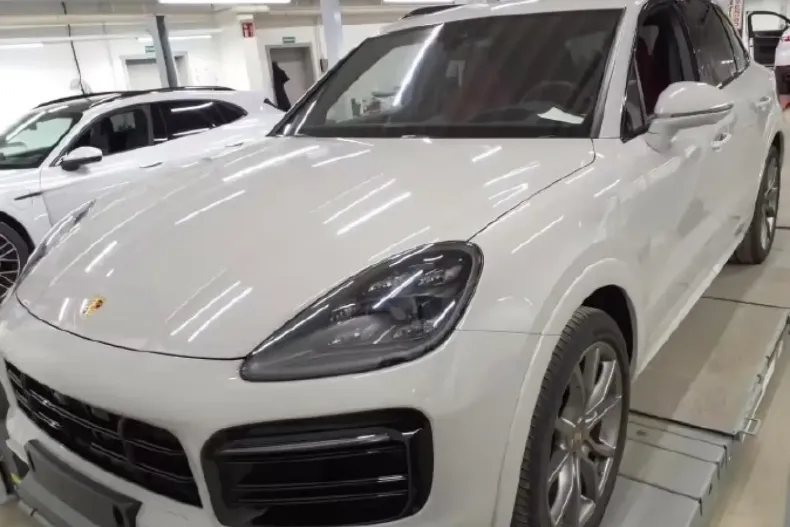Porsche Cayenne din 2025 cu 1.849 km - oferta POR175130 - foto 1