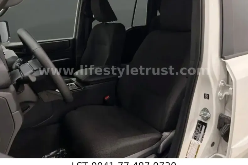 Toyota Land Cruiser din 2025 cu 2.800 km - oferta TOY175137 - foto 7