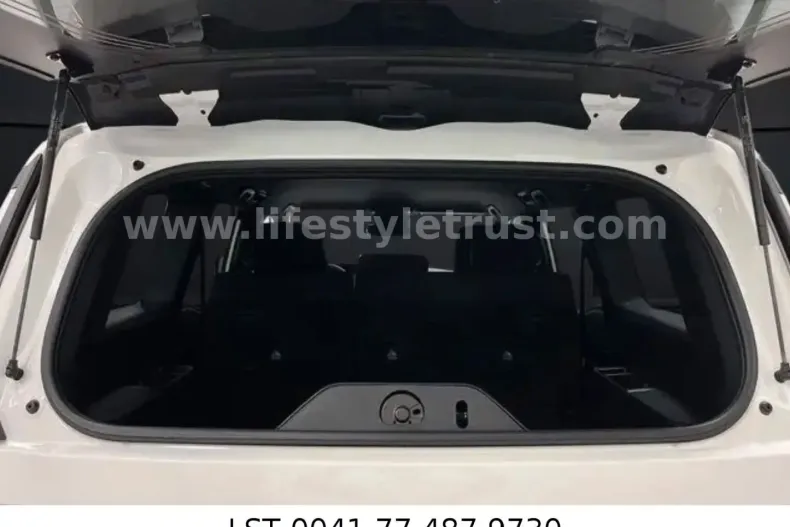 Toyota Land Cruiser din 2025 cu 2.800 km - oferta TOY175137 - foto 13