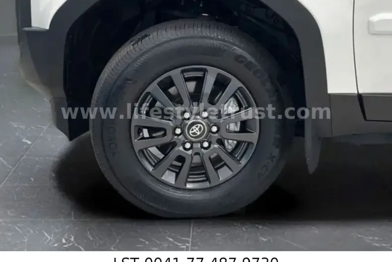 Toyota Land Cruiser din 2025 cu 2.800 km - oferta TOY175137 - foto 24