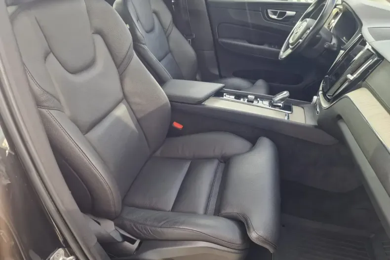 Volvo XC60 din 2021 cu 139.885 km - oferta VOL175140 - foto 25