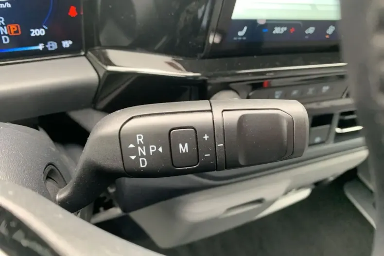 Ford Tourneo Custom din 2025 cu 17.900 km - oferta FOR175144 - foto 15