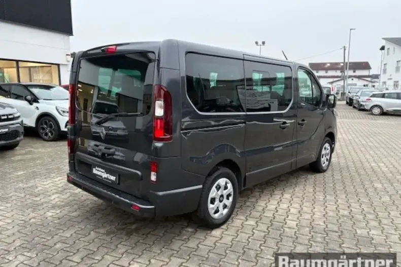 Renault Trafic din 2024 cu 51.920 km - oferta REN175148 - foto 3