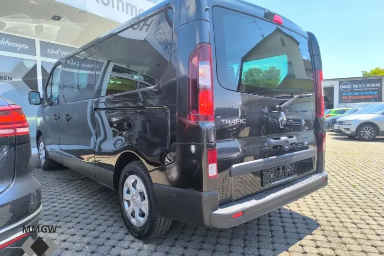Renault Trafic din 2023 cu 49.717 km - oferta REN175149 - foto 4