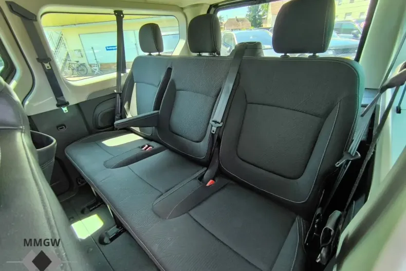 Renault Trafic din 2023 cu 49.717 km - oferta REN175149 - foto 12