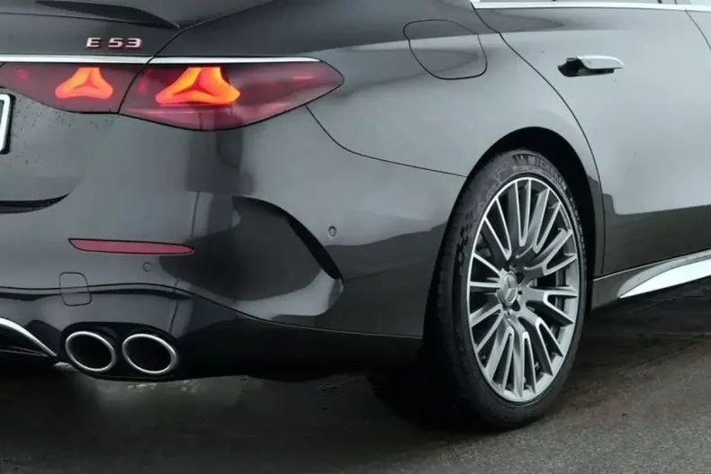 Mercedes-Benz E 53 AMG din 2025 cu 13.902 km - oferta MER175164 - foto 9
