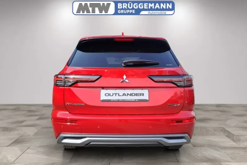 Mitsubishi Outlander din 2025 cu 3.870 km - oferta MIT175180 - foto 4