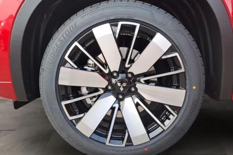 Mitsubishi Outlander din 2025 cu 3.870 km - oferta MIT175180 - foto 20