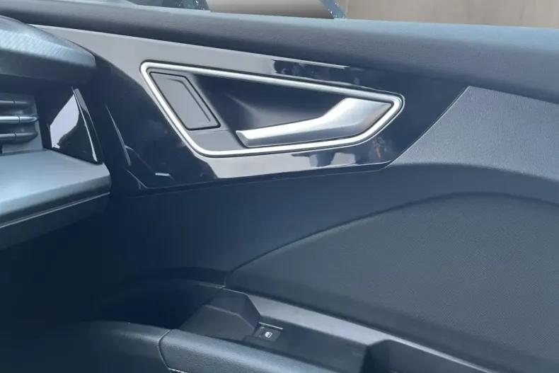 Audi Q4 e-tron din 2022 cu 61.590 km - oferta AUD175182 - foto 14