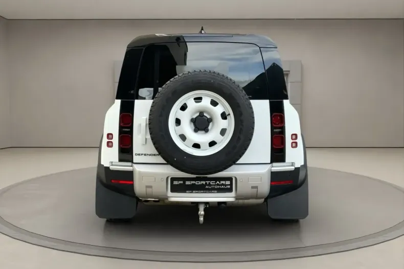 Land Rover Defender din 2025 cu 8.500 km - oferta LAN175184 - foto 6