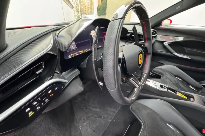 Ferrari 296 GTB din 2024 cu 2.700 km - oferta FER175189 - foto 11